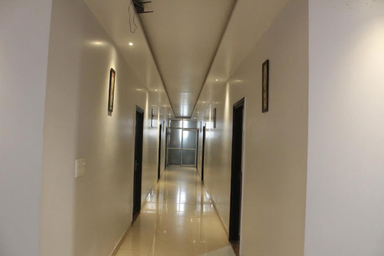 Hotel Gayatri Palace Lucknow Exterior foto